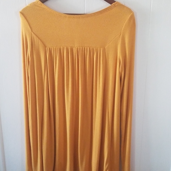 Free People - Picture 4 of 5